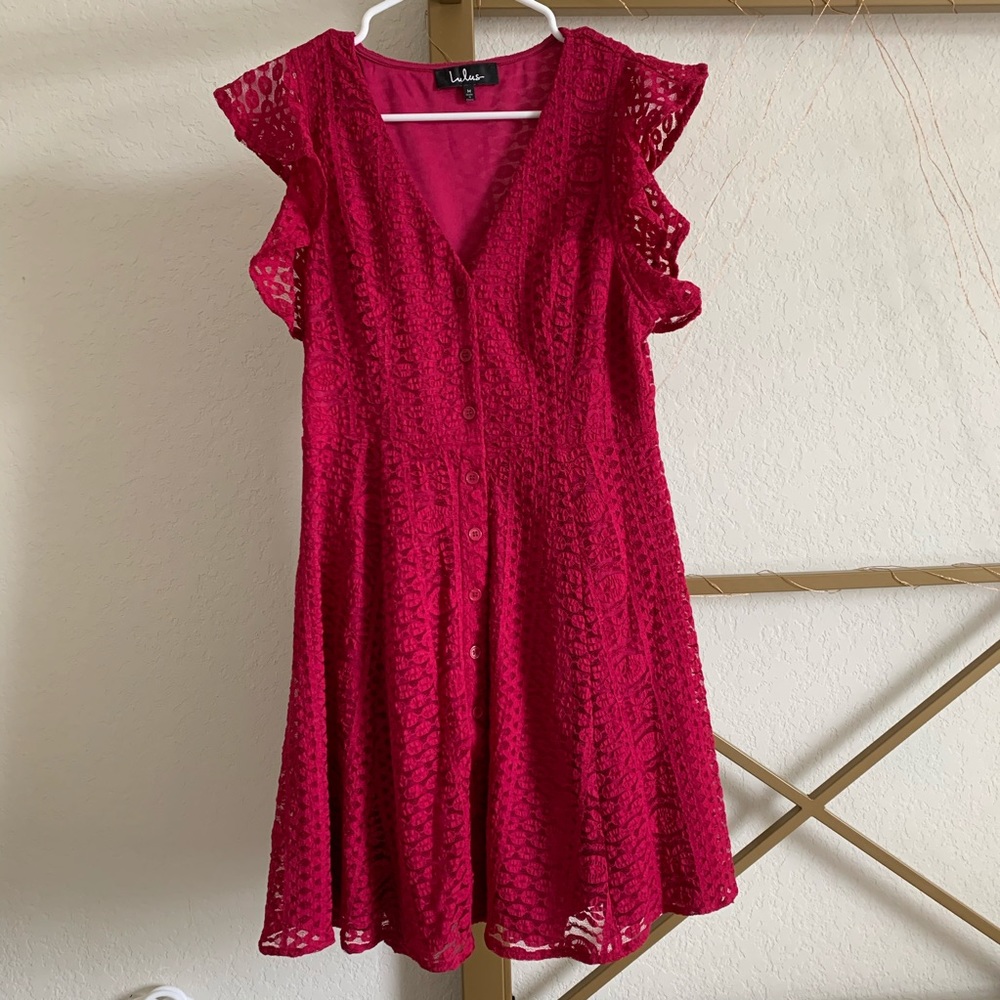 Flutter sleeve dress